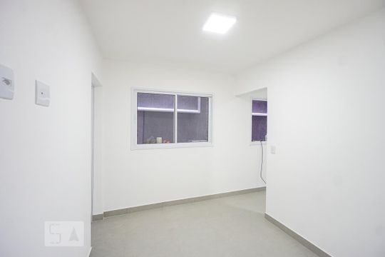 Apartamento para alugar com 2 quartos, 47m² em Água Rasa, São Paulo