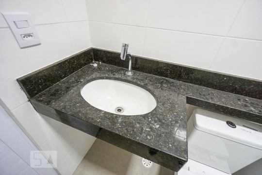 Pia de apartamento para alugar com 2 quartos, 47m² em Água Rasa, São Paulo