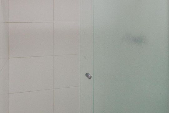 Banheiro da Suíte de apartamento para alugar com 1 quarto, 45m² em Várzea da Barra Funda, São Paulo