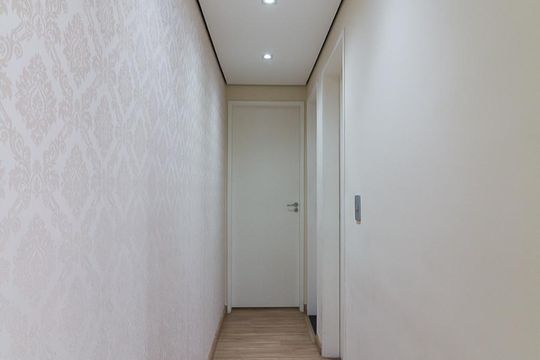 Corredor de apartamento à venda com 2 quartos, 47m² em Vila Rio, Guarulhos