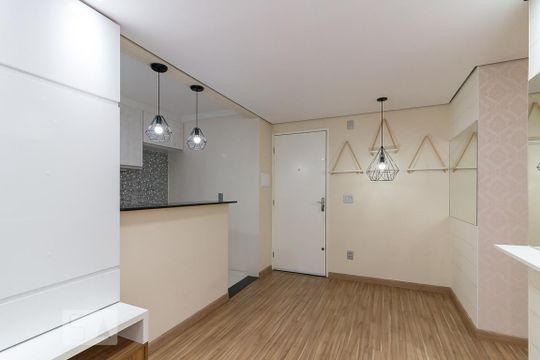 Sala de apartamento à venda com 2 quartos, 47m² em Vila Rio, Guarulhos