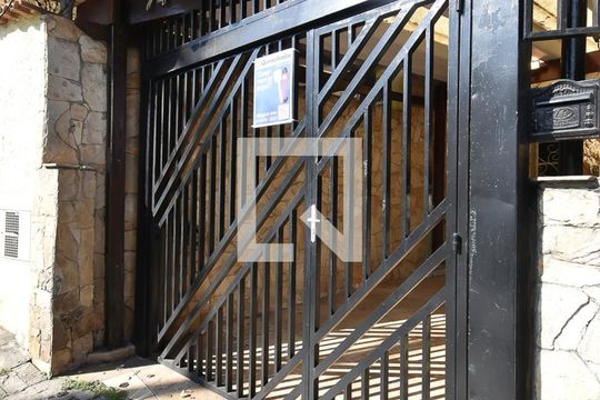 Fachada de casa para alugar com 2 quartos, 80m² em Vila Nova Mazzei, São Paulo