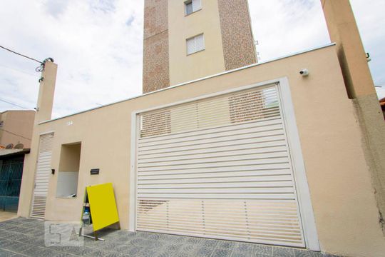 Fachada de kitnet/studio para alugar com 1 quarto, 10m² em Vila São Pedro, Santo André