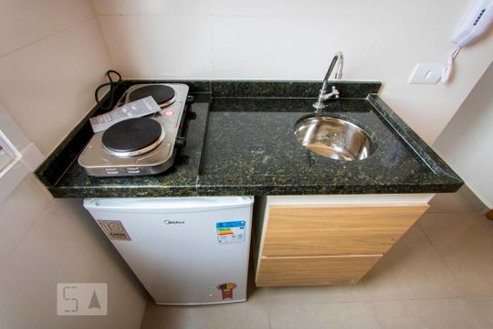 Quarto/Cozinha de kitnet/studio para alugar com 1 quarto, 10m² em Vila São Pedro, Santo André