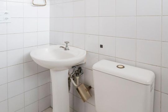 Banheiro de apartamento à venda com 1 quarto, 44m² em Centro, São Paulo
