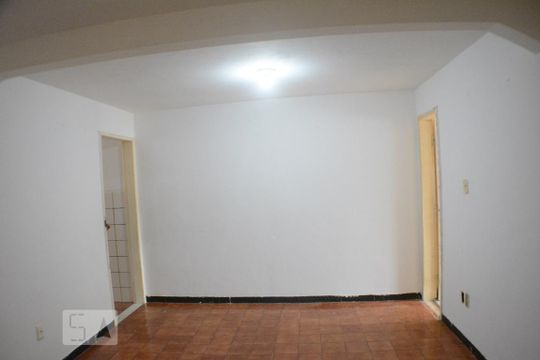Sala de casa para alugar com 3 quartos, 102m² em Estrada das Barreiras, Salvador