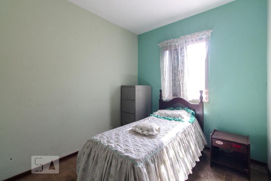 Quarto 1 de casa à venda com 4 quartos, 244m² em Vila Ivone, São Paulo