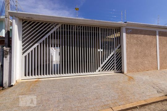 Fachada de casa à venda com 3 quartos, 140m² em Jardim Interlagos, Campinas