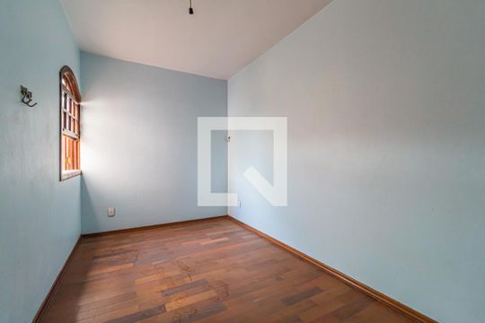 Quarto 1 de casa à venda com 4 quartos, 356m² em Jardim Las Vegas, Santo André