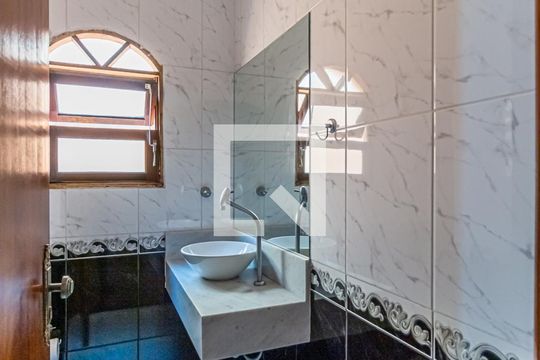 Lavabo de casa à venda com 4 quartos, 356m² em Jardim Las Vegas, Santo André