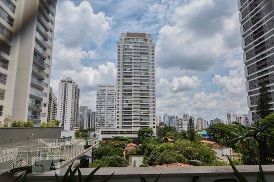 Vista  de kitnet/studio para alugar com 1 quarto, 32m² em Itaim Bibi, São Paulo