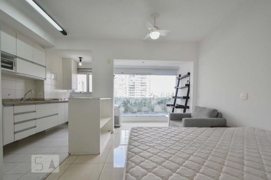 Studio de kitnet/studio para alugar com 1 quarto, 32m² em Itaim Bibi, São Paulo