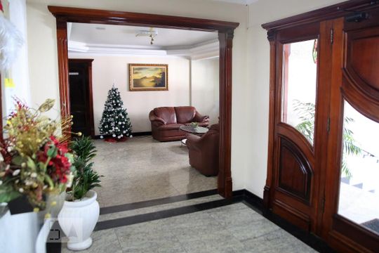 Hall de Entrada de apartamento para alugar com 4 quartos, 256m² em Canto do Forte, Praia Grande