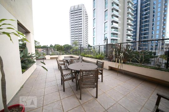 Árera Comum de apartamento à venda com 2 quartos, 89m² em Santo Amaro, São Paulo
