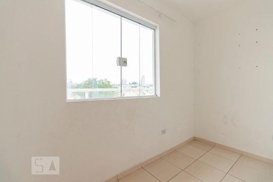 Quarto 2 de apartamento para alugar com 2 quartos, 55m² em Vila Esperança, São Paulo