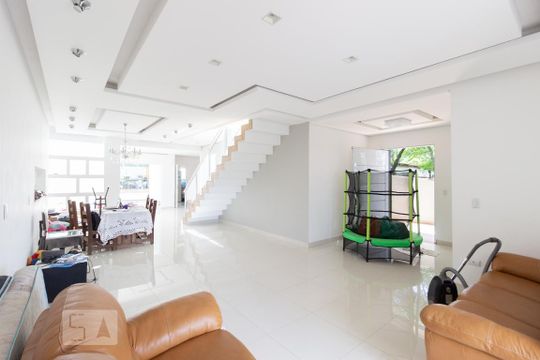 Casa à venda com 8 quartos, 700m² em Jardim Franca, São Paulo