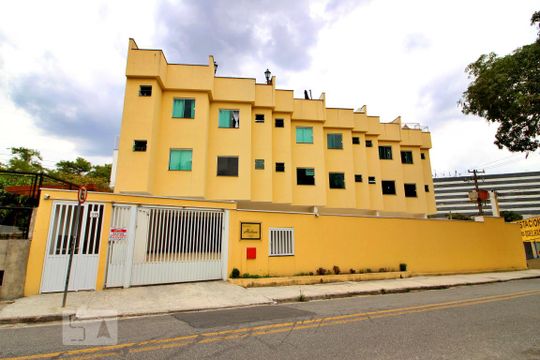Fachada de apartamento para alugar com 2 quartos, 50m² em Vila Dora, Santo André