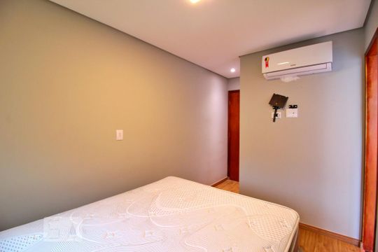 Quarto Suíte de apartamento para alugar com 2 quartos, 50m² em Vila Dora, Santo André