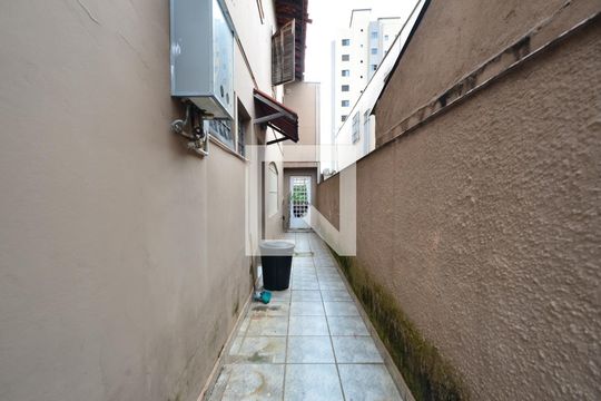 Quintal de casa à venda com 3 quartos, 170m² em Jabaquara, São Paulo