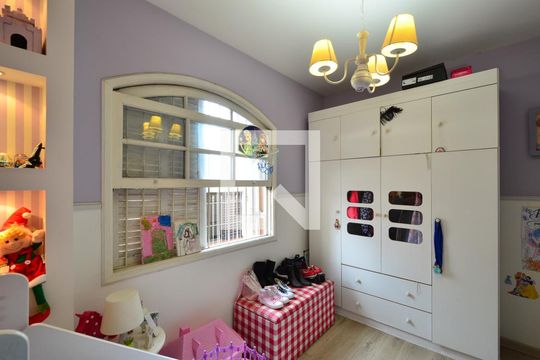 Quarto 2 de casa à venda com 3 quartos, 170m² em Jabaquara, São Paulo