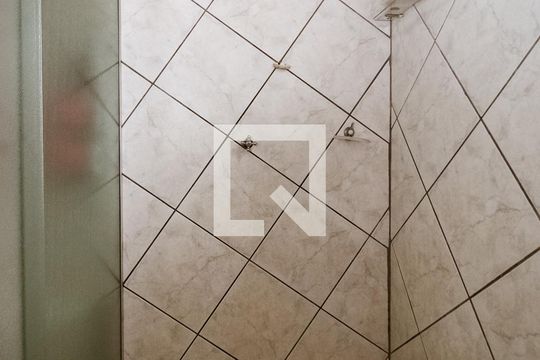 Banheiro casa 2 de casa à venda com 3 quartos, 101m² em Cavalhada, Porto Alegre