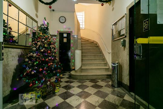 Hall de Entrada de apartamento à venda com 2 quartos, 84m² em Brás, São Paulo