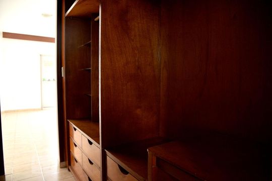 Suíte 2 - Closet de apartamento para alugar com 3 quartos, 175m² em Boa Vista, São Vicente