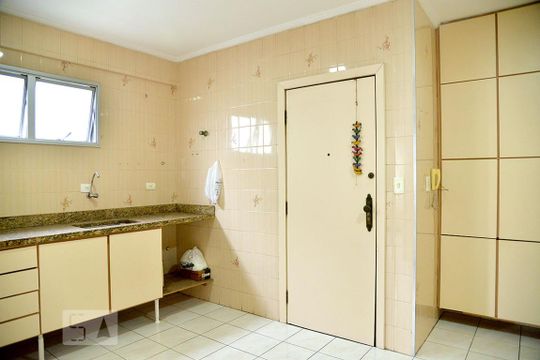 Cozinha de apartamento para alugar com 3 quartos, 175m² em Boa Vista, São Vicente