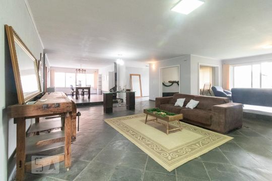 Sala de casa à venda com 4 quartos, 350m² em Vila Assunção, Porto Alegre