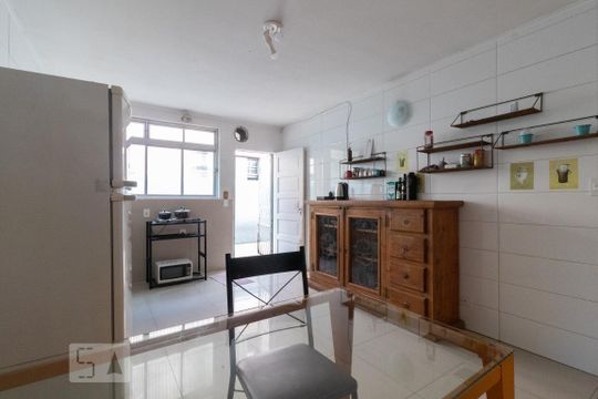 Cozinha de casa à venda com 4 quartos, 350m² em Vila Assunção, Porto Alegre