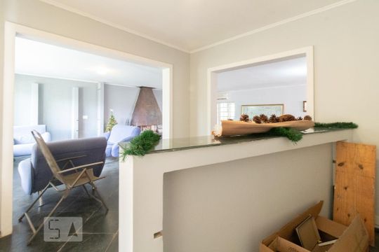 Sala de casa à venda com 4 quartos, 350m² em Vila Assunção, Porto Alegre
