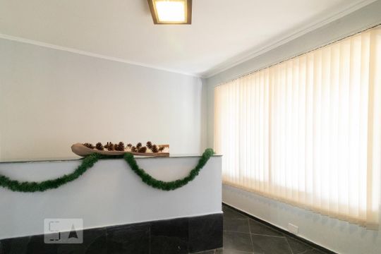 Sala de casa à venda com 4 quartos, 350m² em Vila Assunção, Porto Alegre