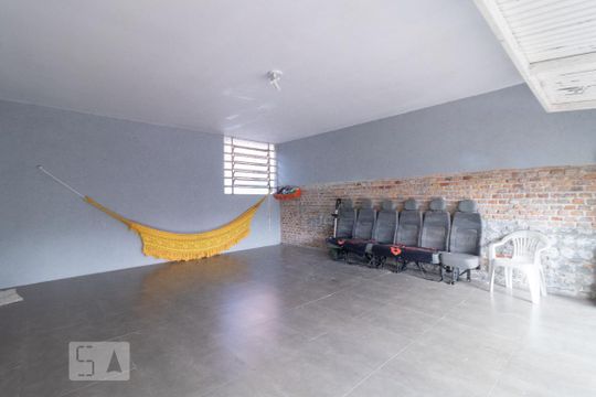 Garagem de casa à venda com 4 quartos, 350m² em Vila Assunção, Porto Alegre