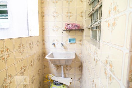 Lavanderia de apartamento à venda com 2 quartos, 112m² em Vila Galvão, Guarulhos