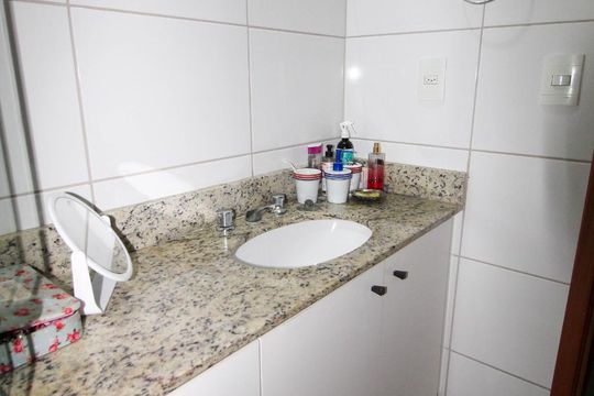 Banheiro da Suíte 1 de apartamento à venda com 2 quartos, 73m² em Vila Isabel, Rio de Janeiro