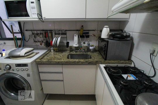 Cozinha de apartamento à venda com 2 quartos, 73m² em Vila Isabel, Rio de Janeiro