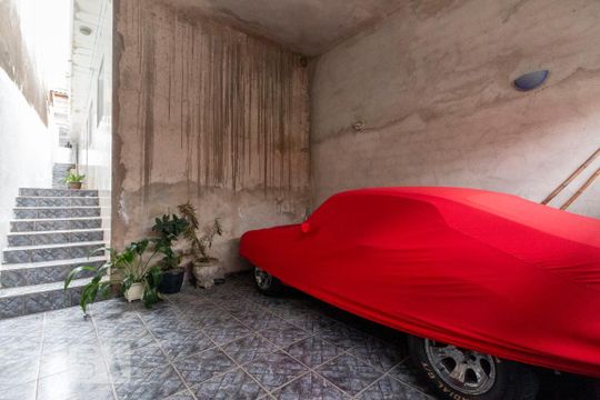 Garagem de casa para alugar com 2 quartos, 125m² em Vila Carmosina, São Paulo