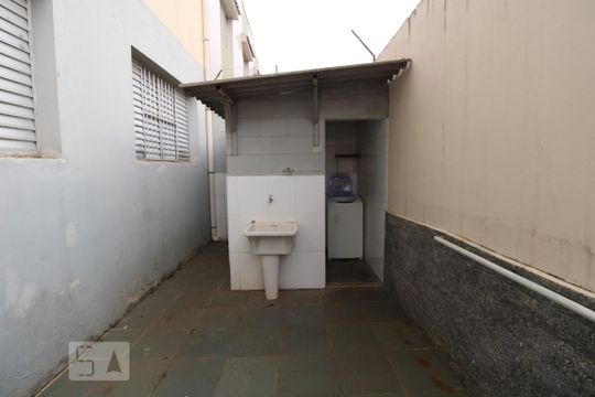 Lavanderia de kitnet/studio para alugar com 1 quarto, 30m² em Cidade Universitária, Campinas