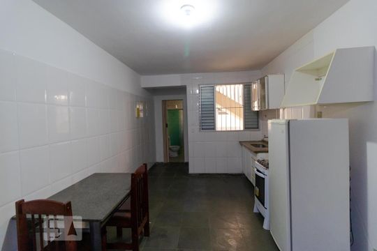 Cozinha de kitnet/studio para alugar com 1 quarto, 30m² em Cidade Universitária, Campinas