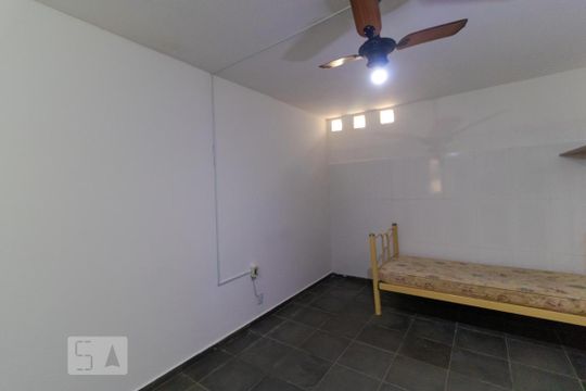 Quarto de kitnet/studio para alugar com 1 quarto, 30m² em Cidade Universitária, Campinas
