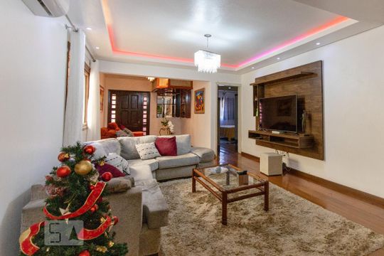 Sala de casa à venda com 4 quartos, 190m² em Niterói, Canoas