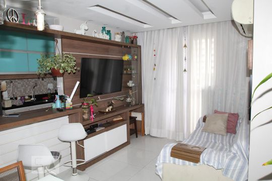 Apartamento para alugar com 2 quartos, 50m² em Del Castilho, Rio de Janeiro