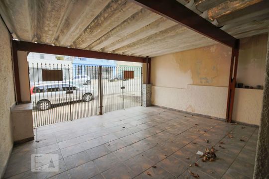 Garagem de casa à venda com 2 quartos, 100m² em Vila Butantã, São Paulo