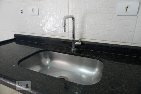 Cozinha de casa de condomínio para alugar com 2 quartos, 55m² em Vila Santa Teresa, São Paulo