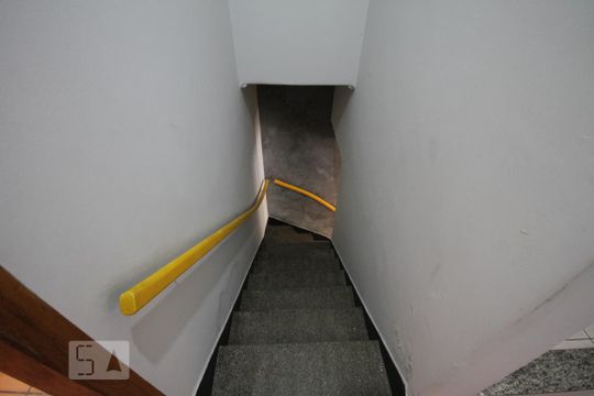 Escada de casa à venda com 2 quartos, 80m² em Ipiranga, São Paulo