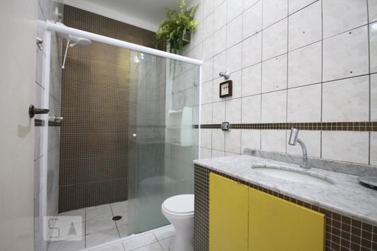 Banheiro de casa à venda com 2 quartos, 80m² em Ipiranga, São Paulo