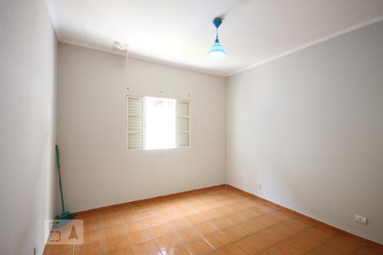 Quarto 1 de casa à venda com 2 quartos, 80m² em Ipiranga, São Paulo