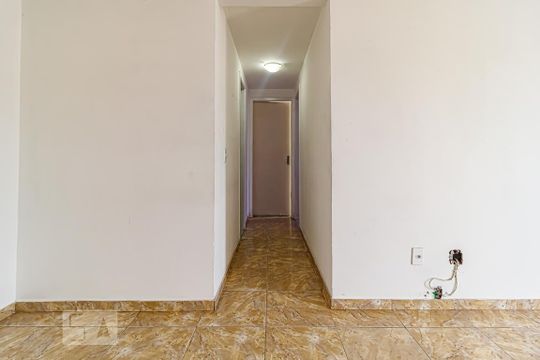 Corredor de apartamento à venda com 2 quartos, 72m² em Taquara, Rio de Janeiro