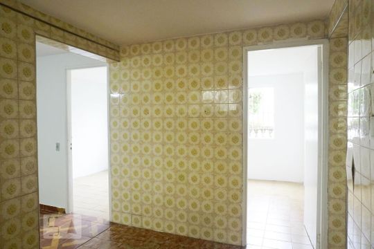Cozinha de apartamento para alugar com 2 quartos, 48m² em Artur Alvim, São Paulo