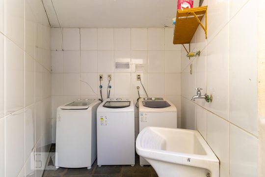 Área comum - Lavanderia de kitnet/studio para alugar com 1 quarto, 30m² em Jardim Santa Genebra Ii (barao Geraldo), Campinas